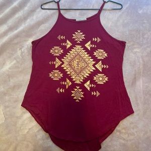 Women’s U-Shaped Tank